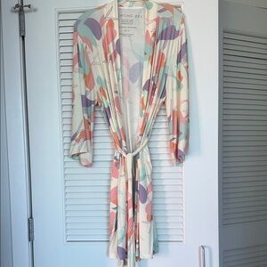 NWOT Fighting Eel Lightweight Robe! Size XS/S! Pastel Koi Print!